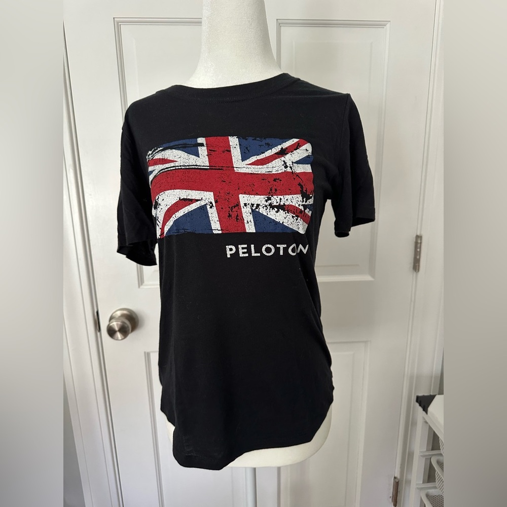 “London” themed Peloton black t-shirt - Size Small